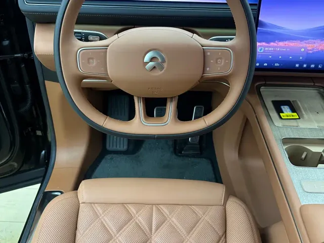 Nio ES8 — Фото автомобиля 7