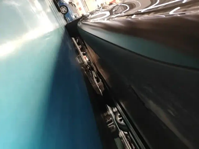 Tesla Model 3 — Фото автомобиля 21