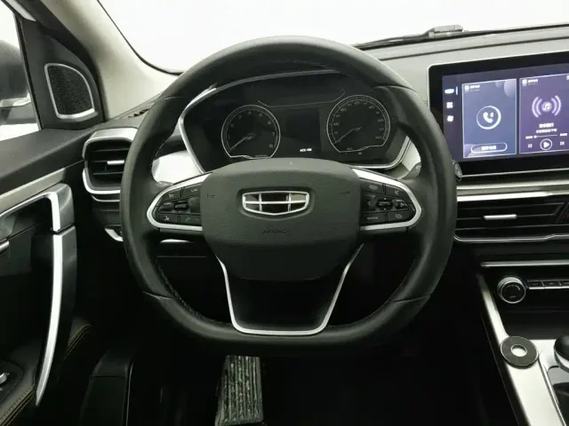 Geely Binyue — Фото автомобиля 11