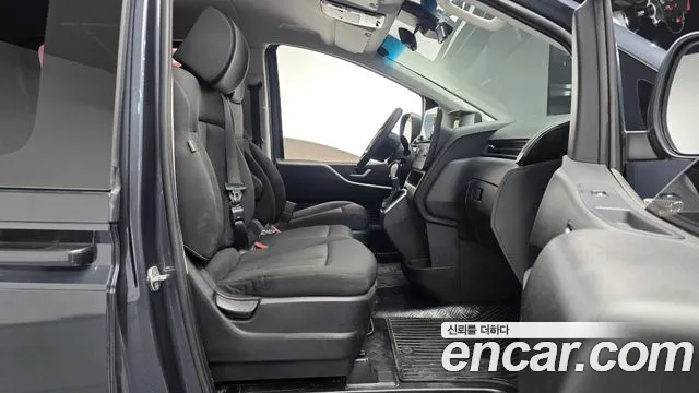 Hyundai Staria Staria Tourer 11 мест — Фото автомобиля 11