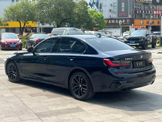 BMW 3 Series — Фото автомобиля 7
