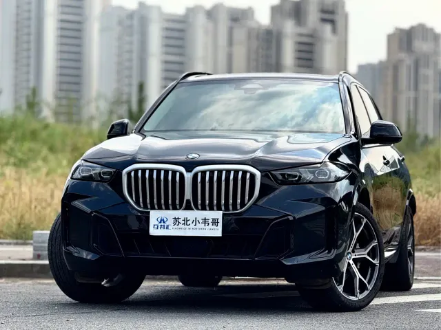 Фотография автомобиля — BMW X5
