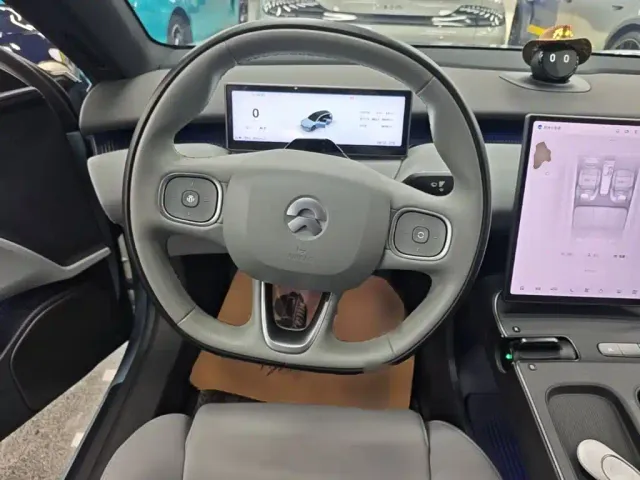 Nio ET5 Touring — Фото автомобиля 10