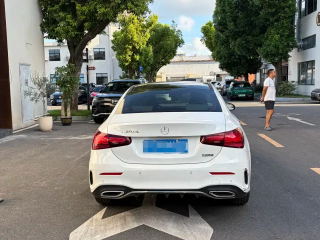Mercedes-Benz A-Class — Фото автомобиля 8