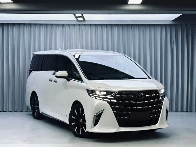 Toyota Alphard — Фото автомобиля 3