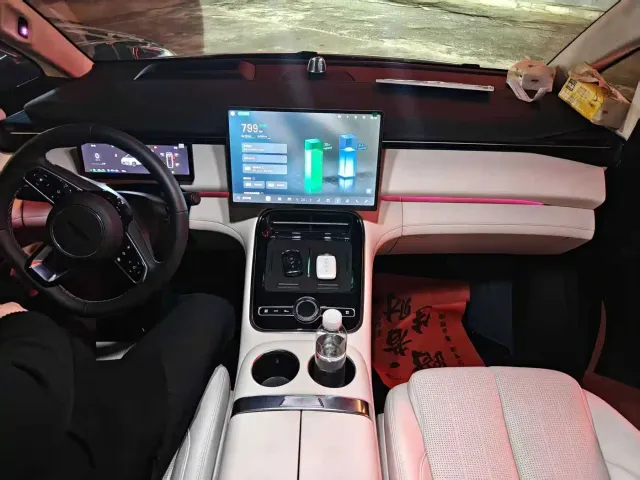 Geely Galaxy V900 — Фото автомобиля 7