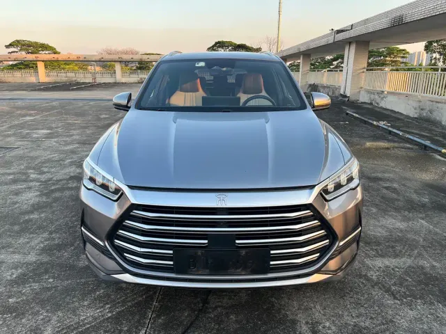 BYD Song Pro — Фото автомобиля 2