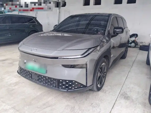 Фотография автомобиля — Toyota BoZhi 3X