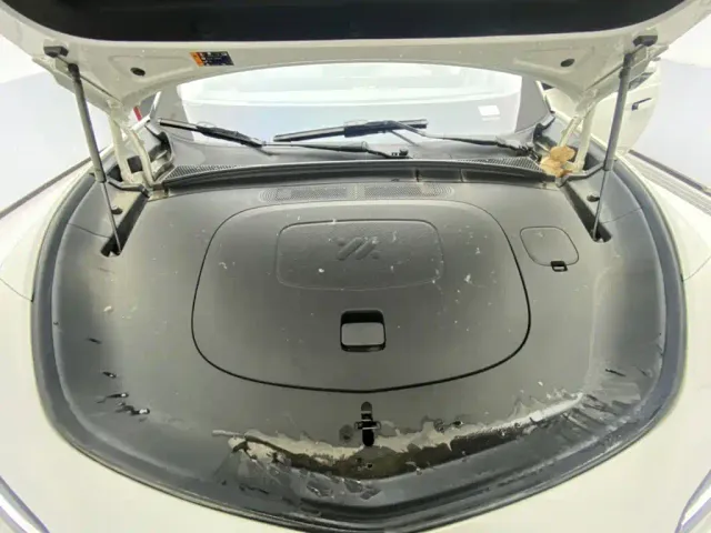 IM Motors LS7 — Фото автомобиля 12