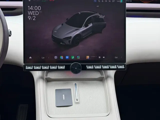 Xiaomi YU7 — Фото автомобиля 11