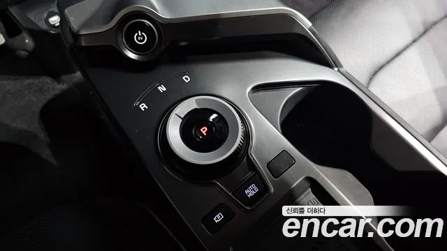 Kia EV6 — Фото автомобиля 9