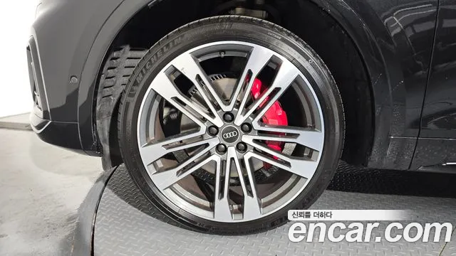 Audi SQ5 3.0 TFSI quattro — Фото автомобиля 5