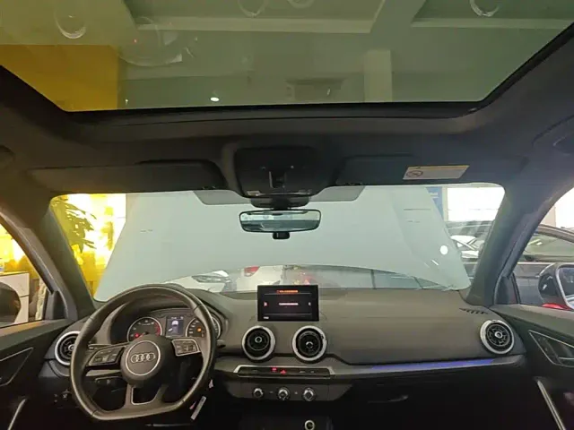 Audi Q2L — Фото автомобиля 17