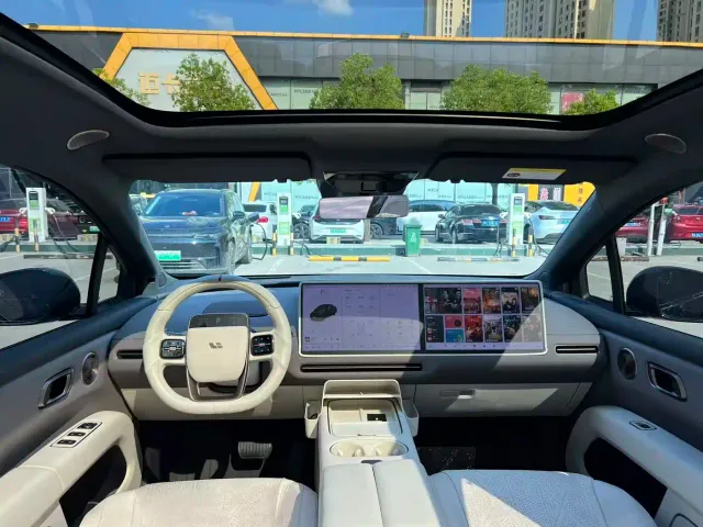 Li Auto i6 — Фото автомобиля 5