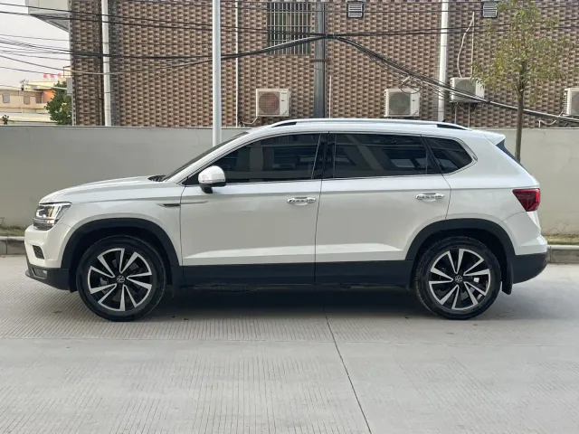 Volkswagen Tharu — Фото автомобиля 4