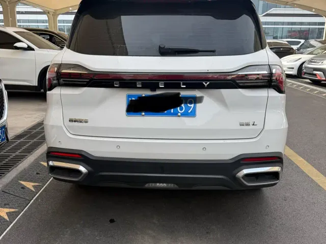 Geely Haoyue L — Фото автомобиля 9