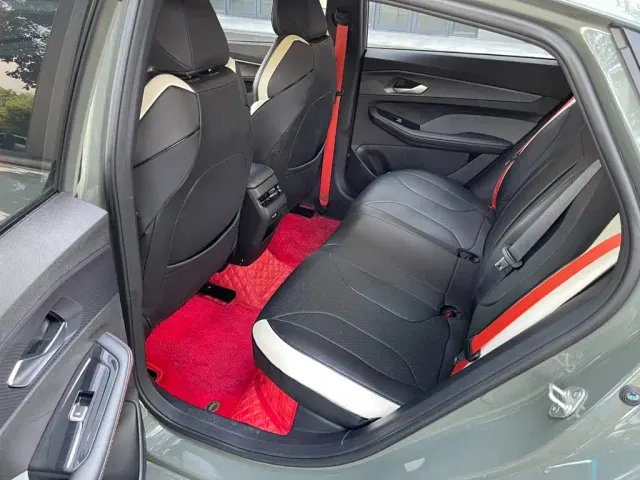 Geely Binrui — Фото автомобиля 6