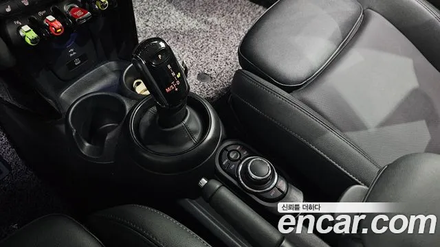 MINI Cooper — Фото автомобиля 12