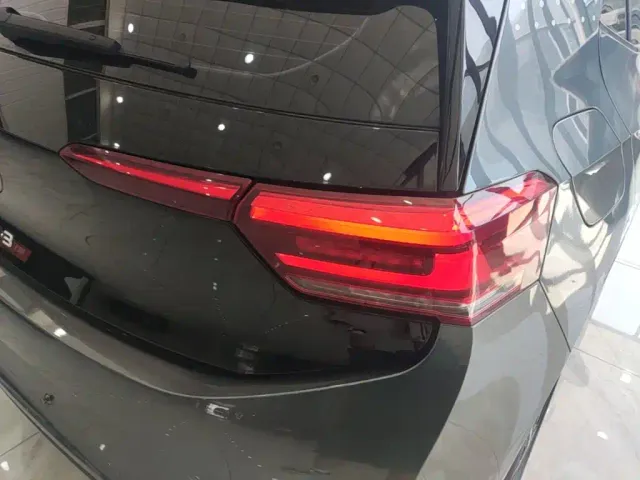 Volkswagen ID.3 — Фото автомобиля 7