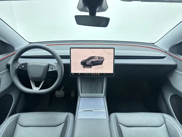Tesla Model Y — Фото автомобиля 13