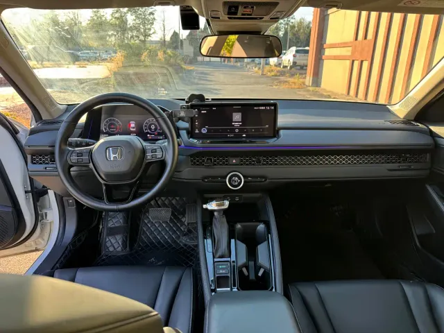 Honda Accord — Фото автомобиля 9