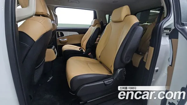 Kia Canival Carnival 4 поколение Дизель 9 мест Prestige — Фото автомобиля 8