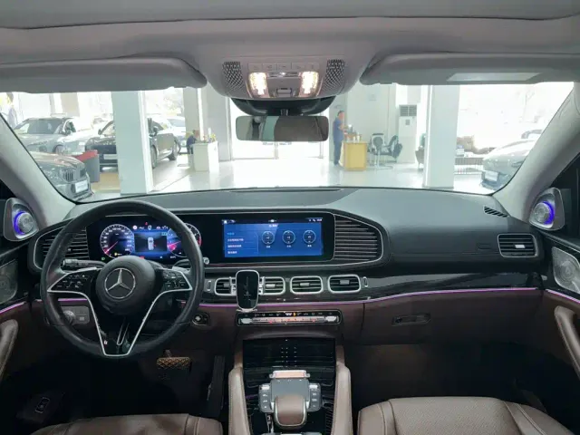 Mercedes-Benz GLE-Class — Фото автомобиля 10