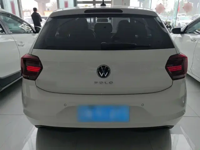 Volkswagen Polo — Фото автомобиля 5