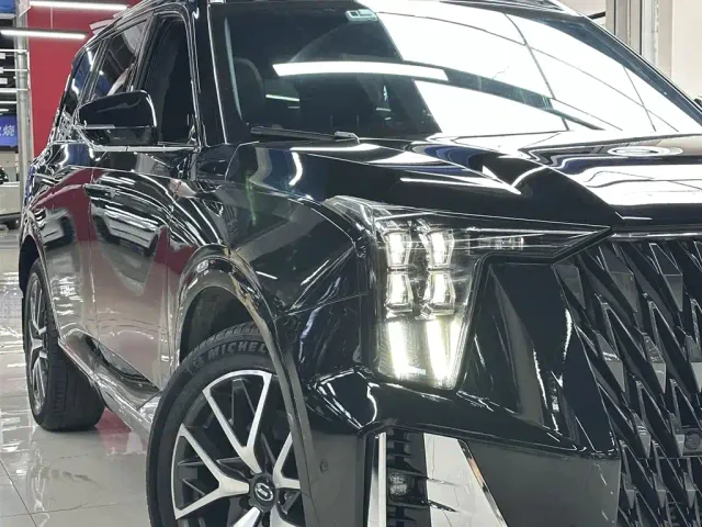 GAC Trumpchi GS8 — Фото автомобиля 6