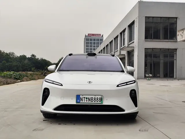Nio ET5 Touring — Фото автомобиля 2