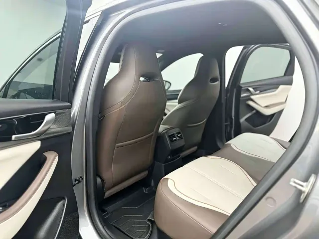 BYD Qin PLUS — Фото автомобиля 5