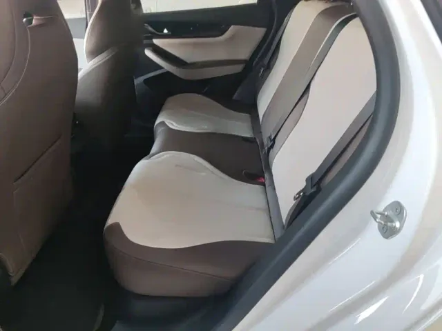 BYD Qin PLUS — Фото автомобиля 16