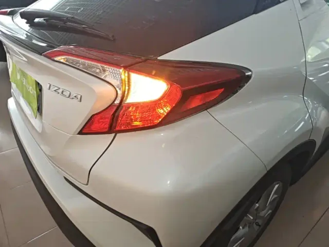 Toyota IZOA — Фото автомобиля 7