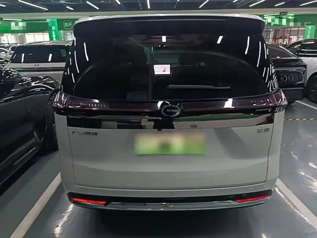 GAC Trumpchi E8 — Фото автомобиля 5
