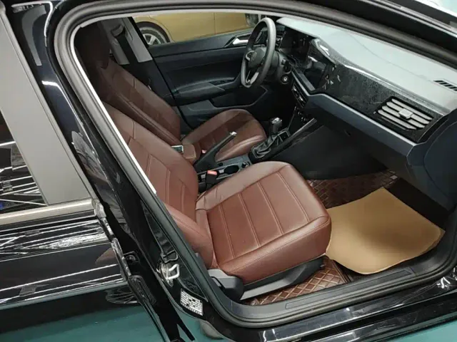 Volkswagen Lavida — Фото автомобиля 24