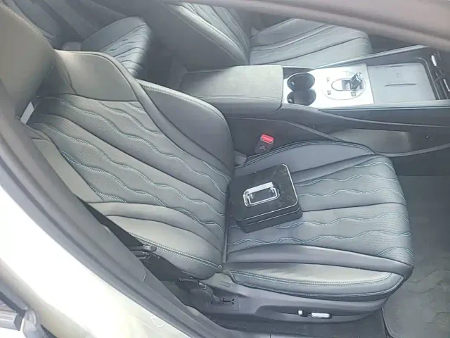 BYD Seal 06 — Фото автомобиля 24