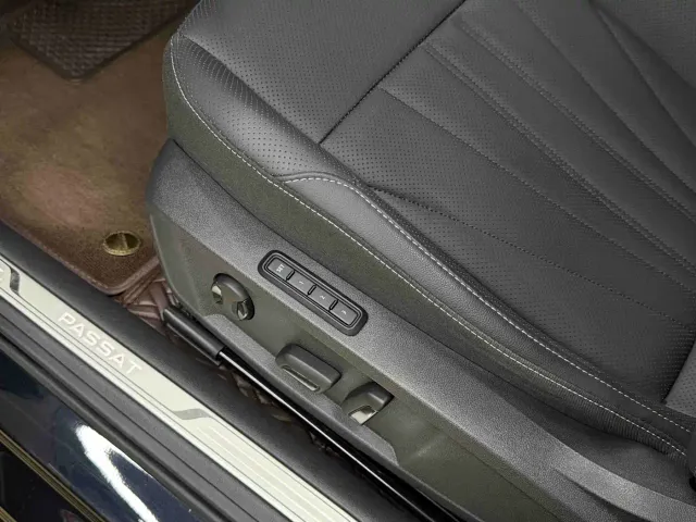 Volkswagen Passat — Фото автомобиля 11