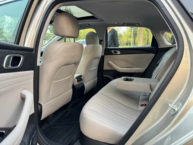 Geely Galaxy Stellar 6 — Фото автомобиля 6