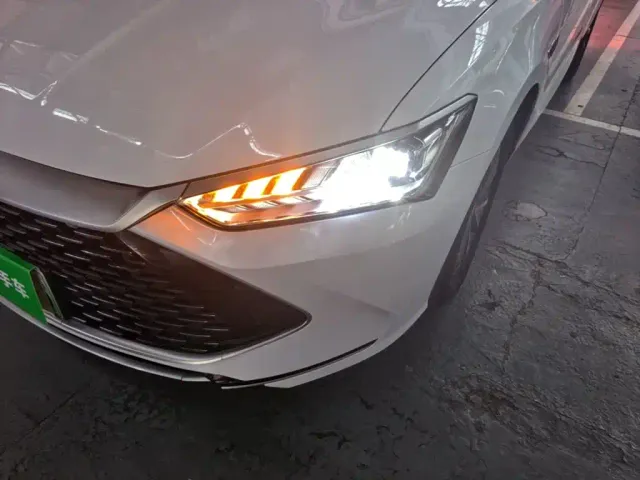 BYD Qin PLUS — Фото автомобиля 23