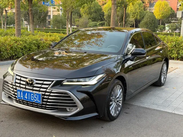 Фотография автомобиля — Toyota Avalon