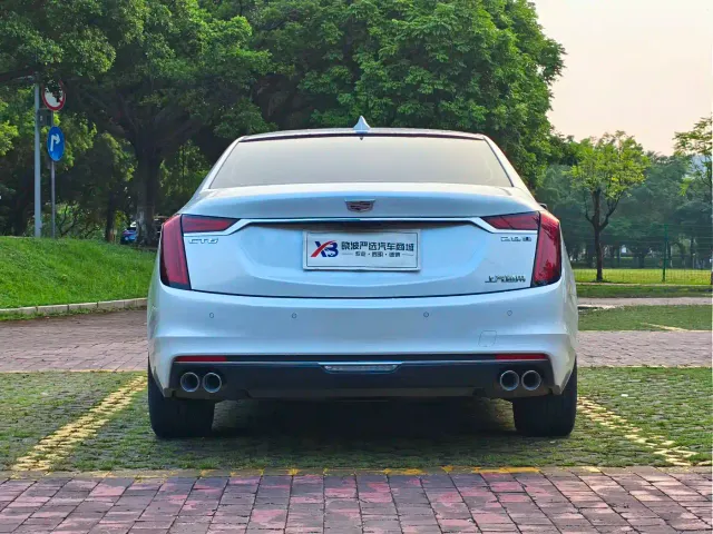 Cadillac CT6 — Фото автомобиля 14