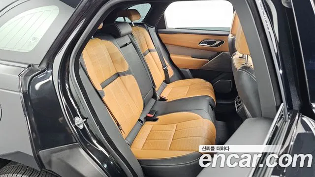 Land Rover Range Rover Velar Range Rover Velar 3.0 P400 R-Dynamic HSE — Фото автомобиля 8