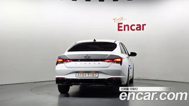 Hyundai AVANTE Avante (CN7) — Фото автомобиля 4