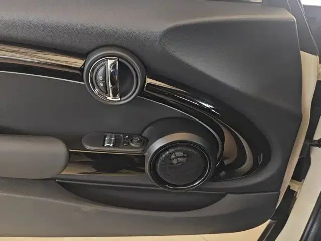 MINI MINI 2022 1.5T COOPER Artist — Фото автомобиля 7