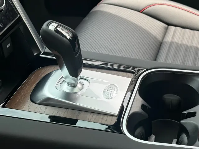 Land Rover Discovery Sport — Фото автомобиля 17