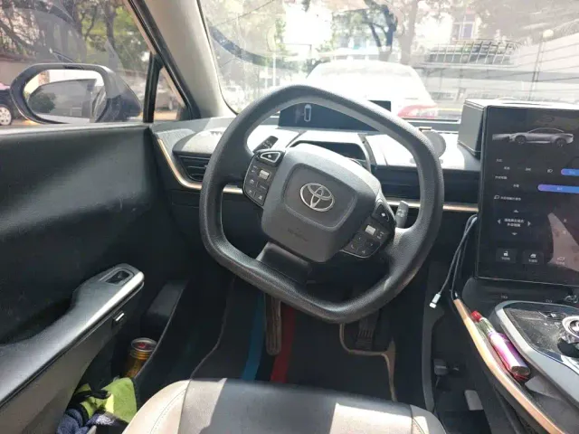 Toyota bZ3 — Фото автомобиля 2