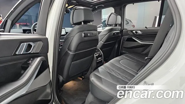 BMW X5 xDrive 40i M Sport — Фото автомобиля 9