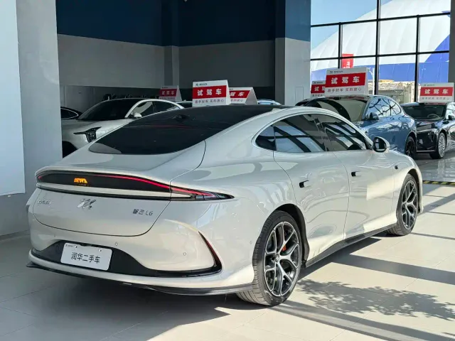 IM Motors L6 — Фото автомобиля 5