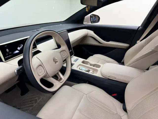 Nio ET5 — Фото автомобиля 18