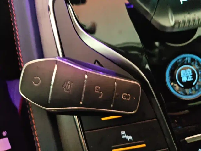 BYD Yuan PLUS — Фото автомобиля 8